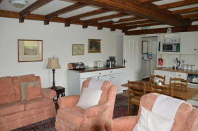 Middlehead Cottages